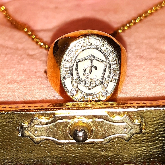 Limited edition JUICY COUTURE 2008 class ring box - Picture 12 of 14